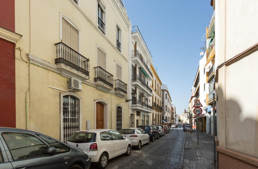 Apartamentos Diaber Gerona 22 Sevilla Exteriér fotografie