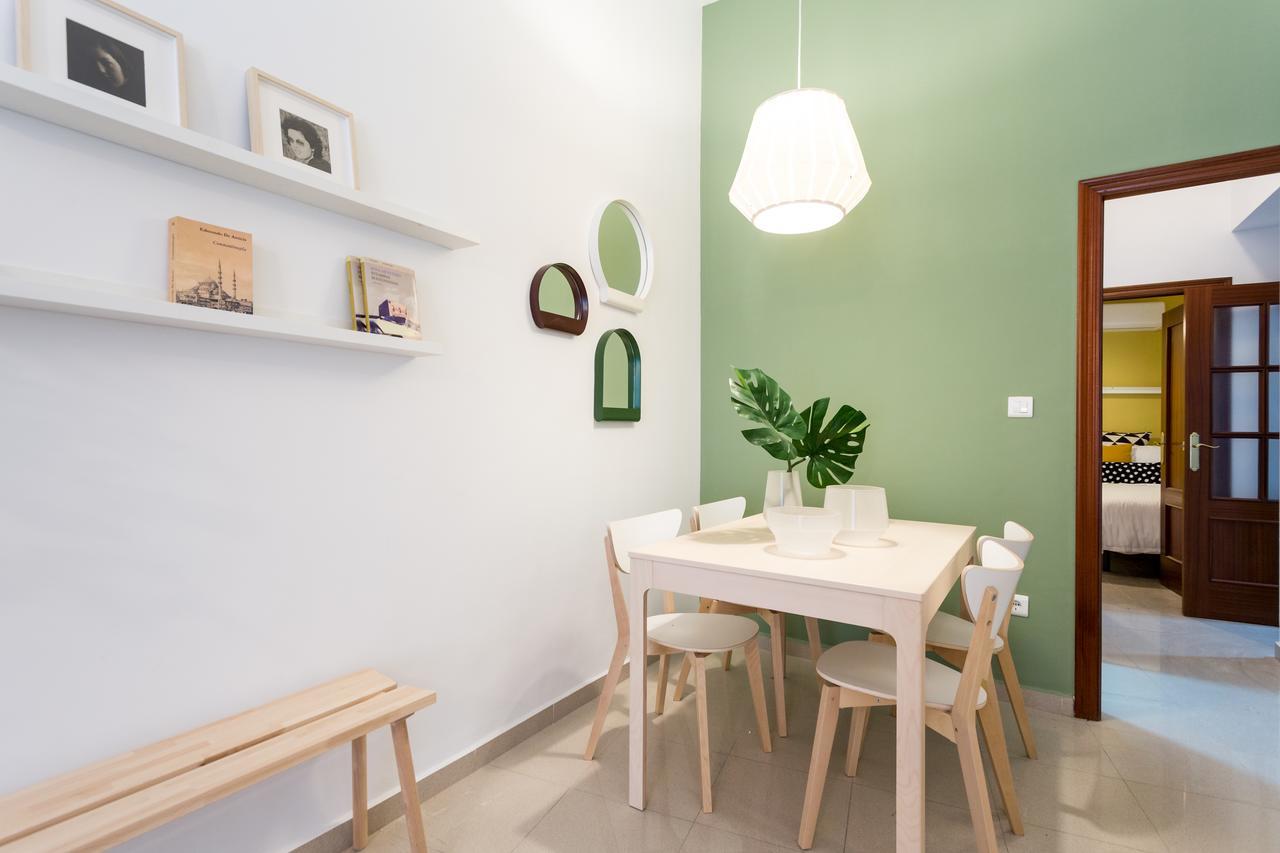 Apartamentos Diaber Gerona 22 Sevilla Exteriér fotografie